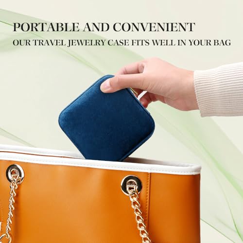 Plush Velvet Travel Jewelry Box