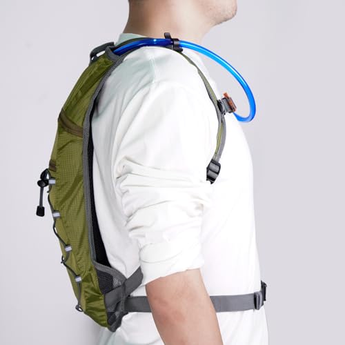 Hydration Pack Backpack with 70 oz 2L Water Bladder for Running