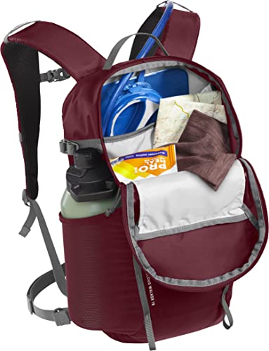 Cloud Walker 18 Hiking Hydration Pack