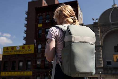 Luma Camera Pack 18L