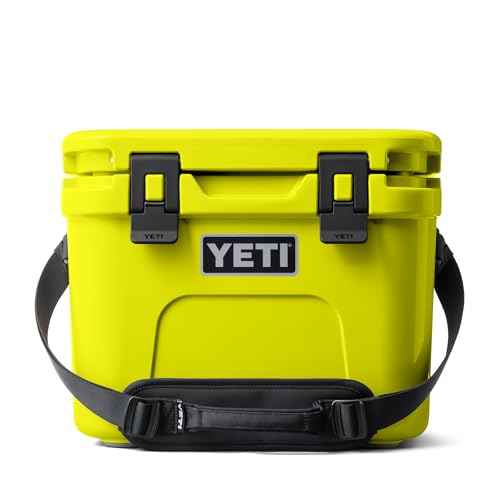 Roadie 15 Hard Cooler with DoubleDuty Shoulder Strap (22 Count)