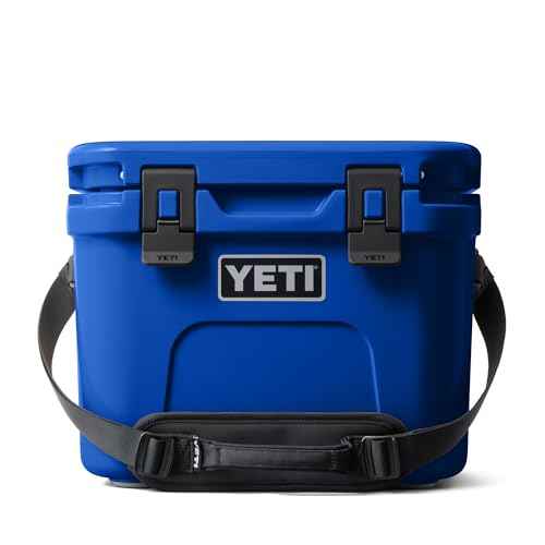 Roadie 15 Hard Cooler with DoubleDuty Shoulder Strap (22 Count)