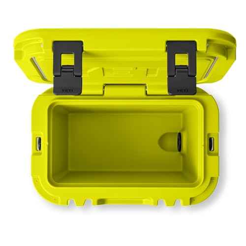 Roadie 15 Hard Cooler with DoubleDuty Shoulder Strap (22 Count)