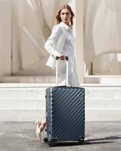 Expandable Checked Suitcase
