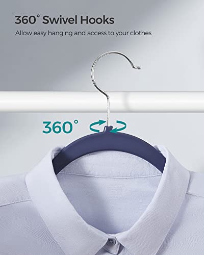 Plastic Clothes Hangers (50 Count)