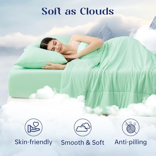 Outlast® Queen Cooling Comforter
