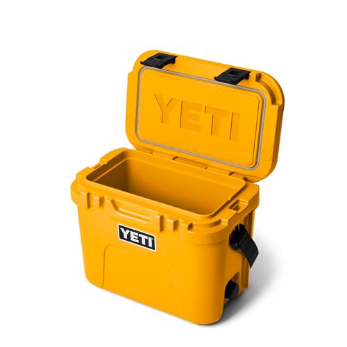 Roadie 15 Hard Cooler with DoubleDuty Shoulder Strap