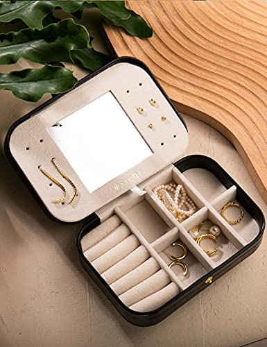 Travel Jewelry Organizer Boxes for Women Small Portable Necklace Earrings Bracelet Rings Travel Case Best Friend Birthday Gifts for Women Trendy