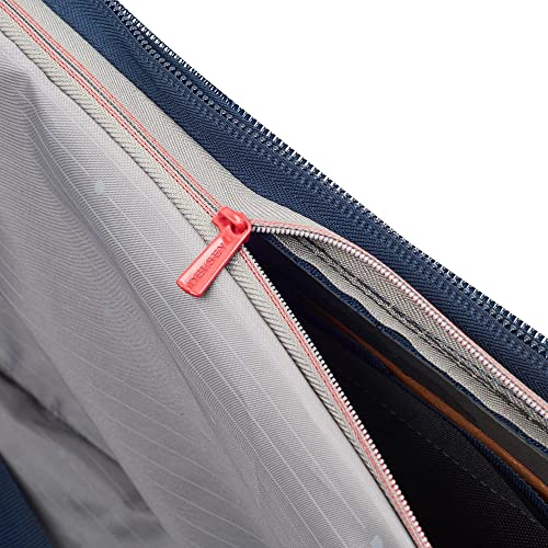 Helium DLX 20 Inch Carry
