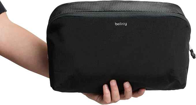 Bellroy Packing Cube 6L (Organizer Packing Pouch with Internal Zip Pocket and Durable, Lightweight Design) - Black