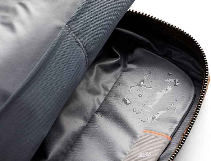 Bellroy Toiletry Kit (Unisex Toiletry Bag, Zipper Closure, Water-Resistant Lining, Toothbrush Sleeve with Magnetic Closure, Internal Mesh Pocket Organization) -Bronze