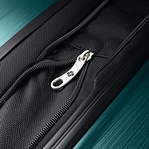 Winfield 2 Hardside Luggage with Spinner Wheels