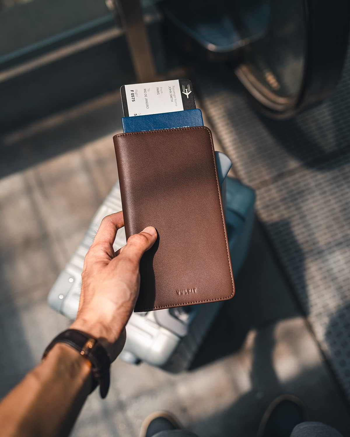 VULKIT Passport Holder Wallet RFID Blocking Travel Wallet for Men & Women - Roamly