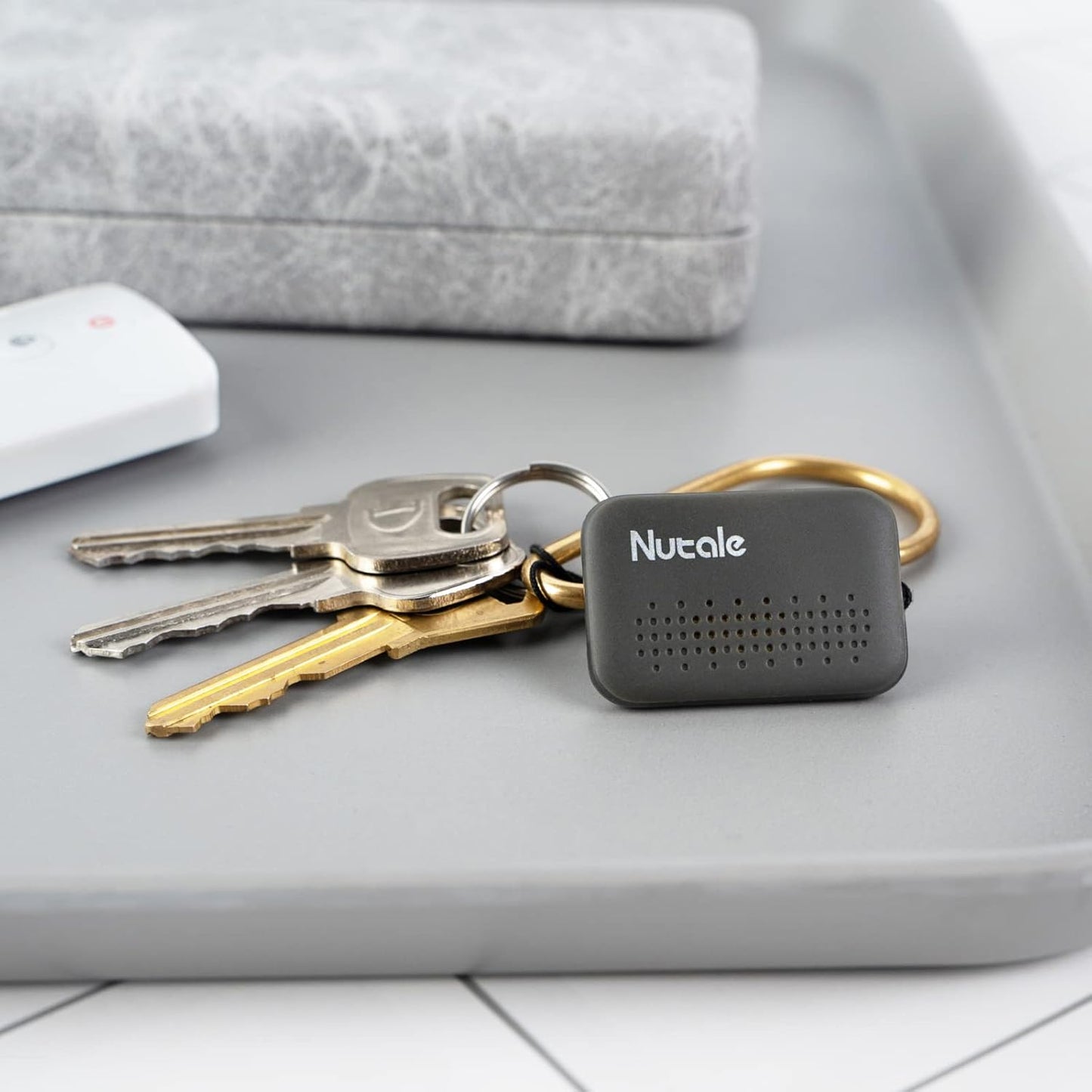 Key Finder Locator with Sound, Bluetooth Remote Finders Locator 6-Pack with 80dB, Wallet Tracker and Item Locators Beeper Tags for Finding Keys, TV Remote, Wallet, Bag, Replaceable Battery