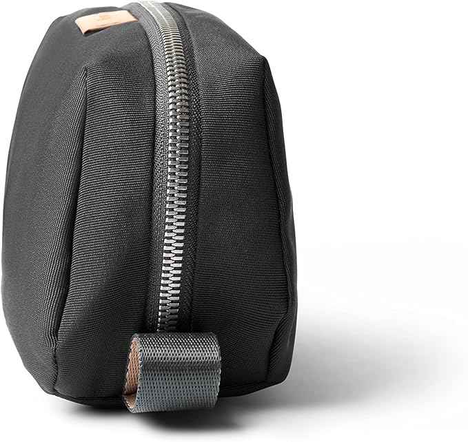 Bellroy Toiletry Kit (Unisex Toiletry Bag, Zipper Closure, Water-Resistant Lining, Toothbrush Sleeve with Magnetic Closure, Internal Mesh Pocket Organization) -Bronze