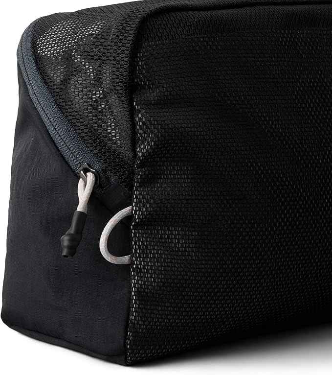Bellroy Packing Cube 6L (Organizer Packing Pouch with Internal Zip Pocket and Durable, Lightweight Design) - Black