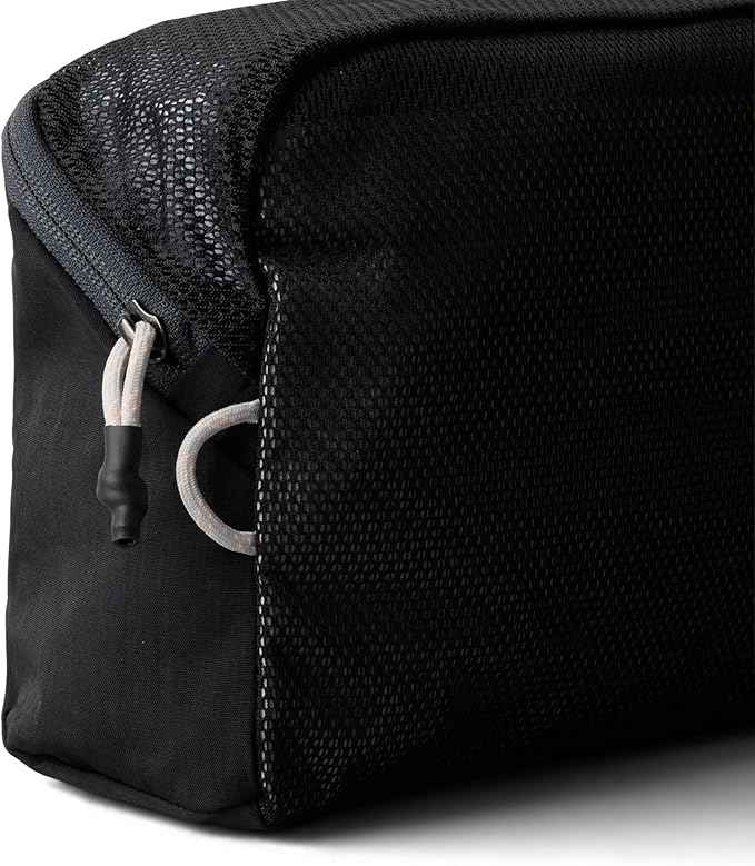 Bellroy Packing Cube 4L (Organizer Packing Pouch with Internal Zip Pocket and Durable, Lightweight Design) - Black