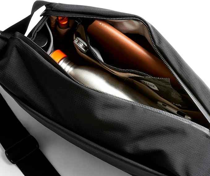 Bellroy Venture Sling 9L (large crossbody bag) - Black