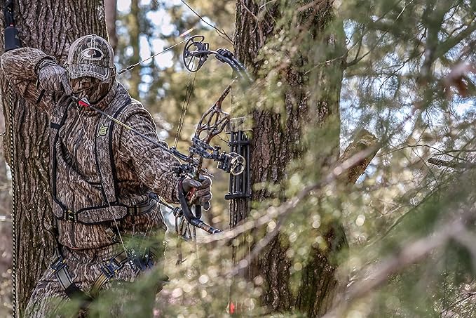 Hunter Safety System Ultra-Lite Harness: Lightweight Tree Stand Safety Harness with Mesh Upper Body & Patented Design