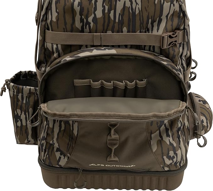 ALPS OutdoorZ Ducks Unlimited Backpack Blind Bag - Mossy Oak Original Bottomland